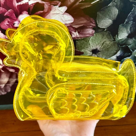 NEW Billie the Duck Limited Edition Bath & Body Works Cosmetic Bag - Picture 6 of 6